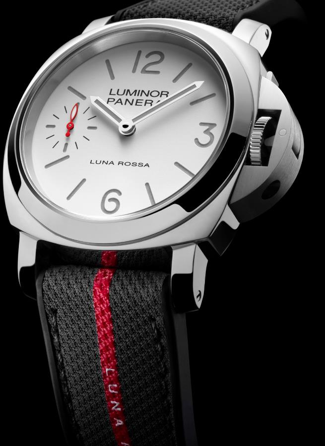 沛納海推出全新炫酷造型Luminor Luna Rossa